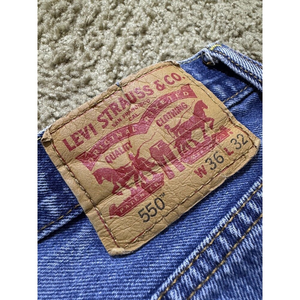 Levi's 550 Relaxed Mens 36 x 32 Jeans